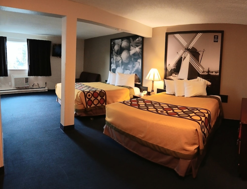 Room, 2 Queen Beds