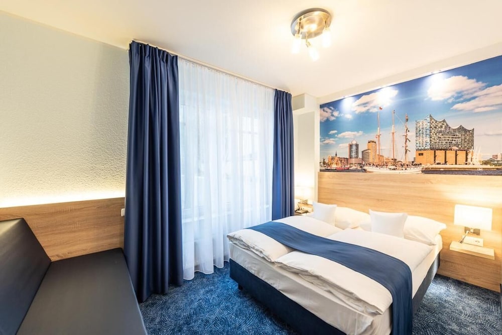 Hotel Hanseport Hamburg 7/29