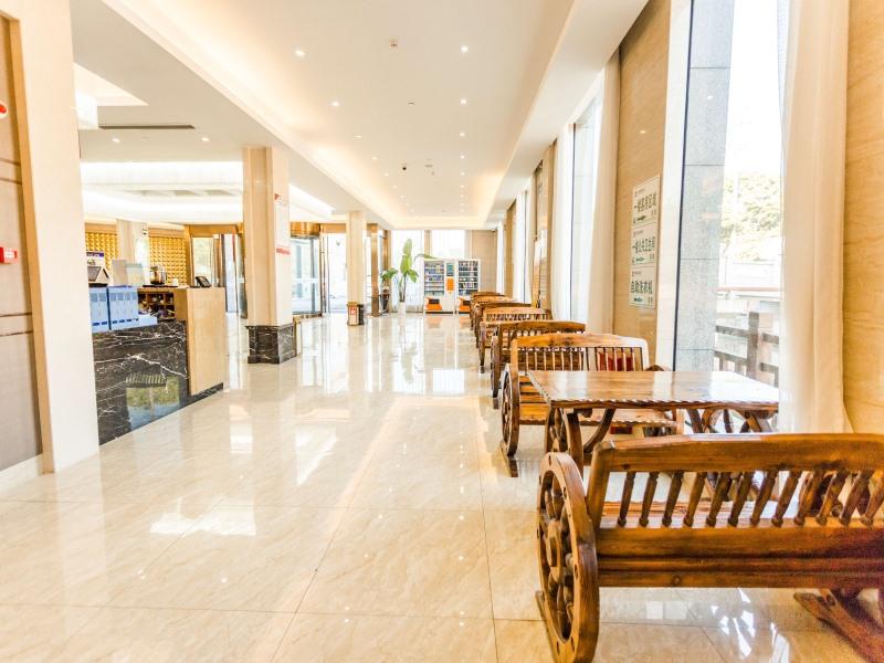 GreenTree Alliance Pudong New District Disneyland North Gate Hotel 4/42
