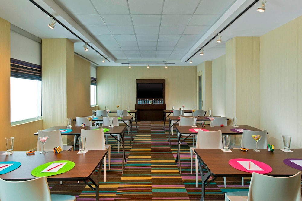 Aloft San Jose Hotel, Costa Rica 37/44