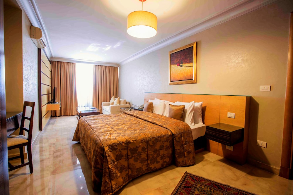 Lahoya Beirut Hotel 12/34