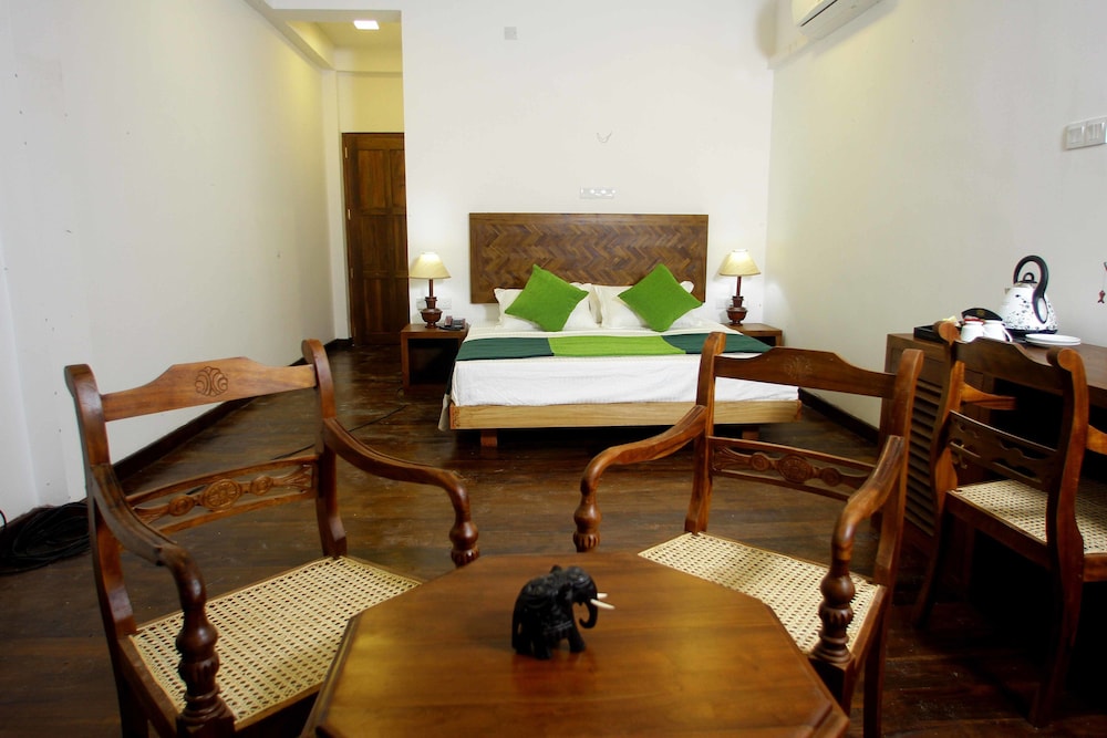 Oga Reach Hotel 24/42