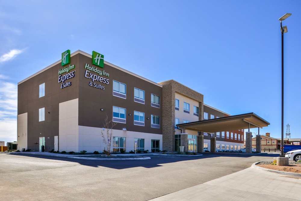 HOLIDAY INN EXPRESS & SUITES VAN HORN 1/65