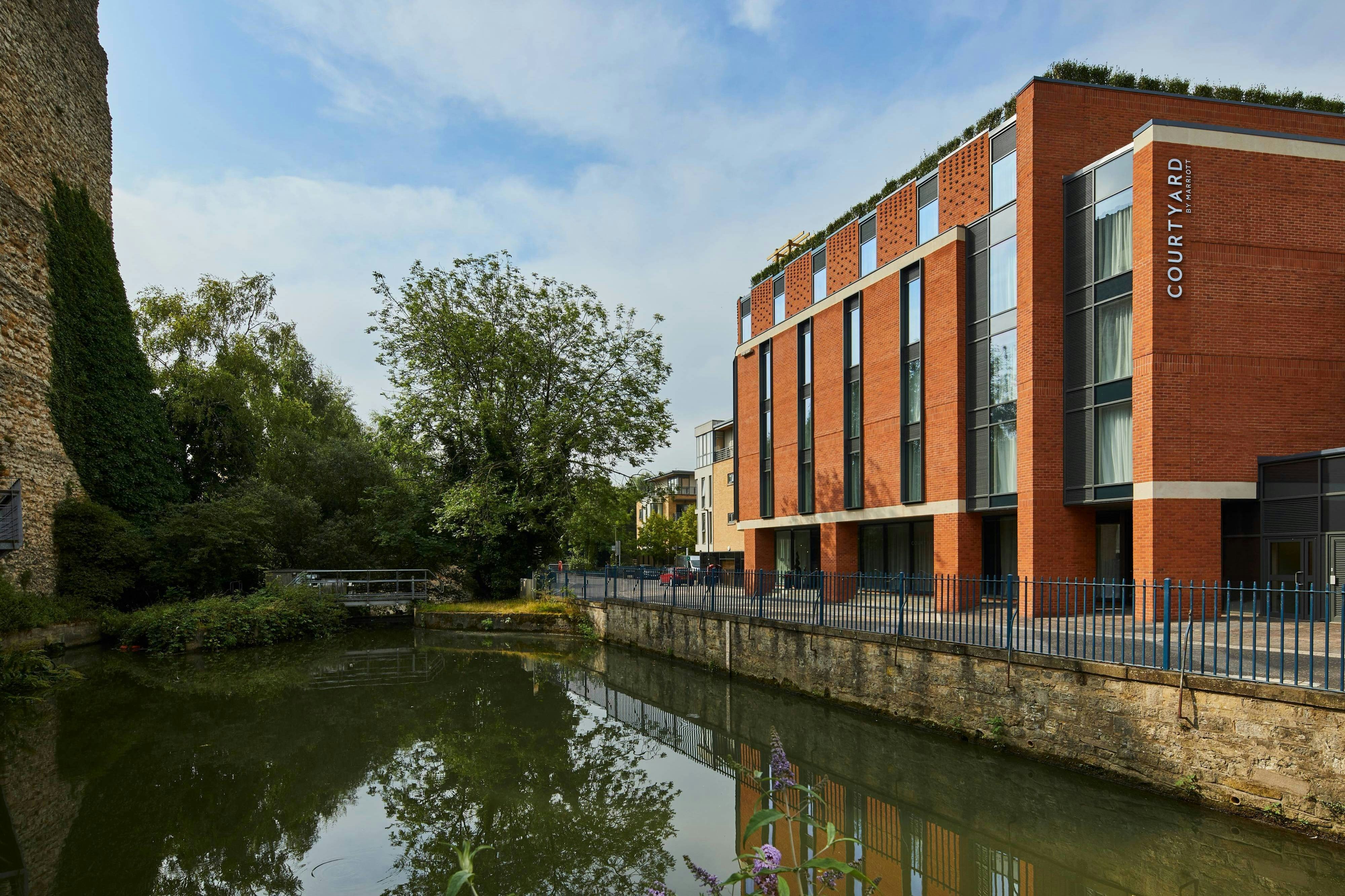 Courtyard by Marriott Oxford City Centre 19/44