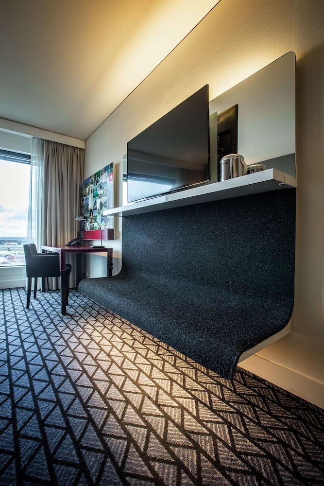 Radisson Blu Hotel Zurich Airport 35/72
