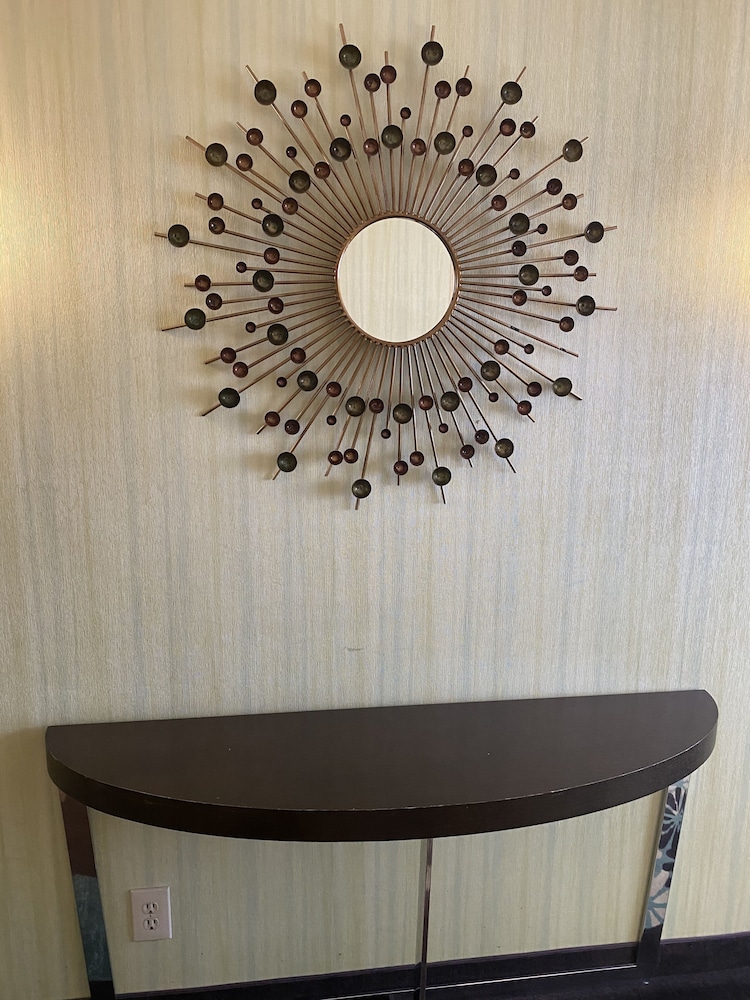 Wingate by Wyndham Springfield 6/60