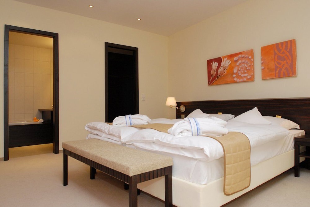 TOP CountryLine Heide Spa Hotel 22/68