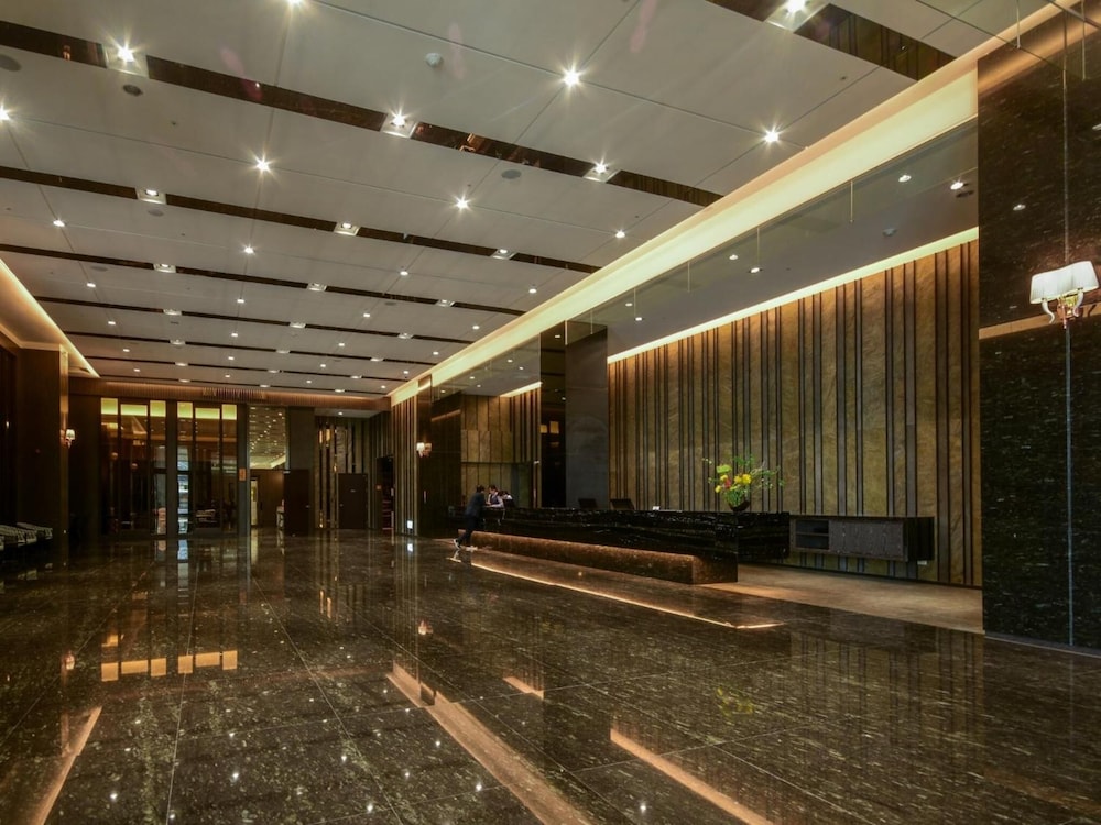Lai Hotel 6/35
