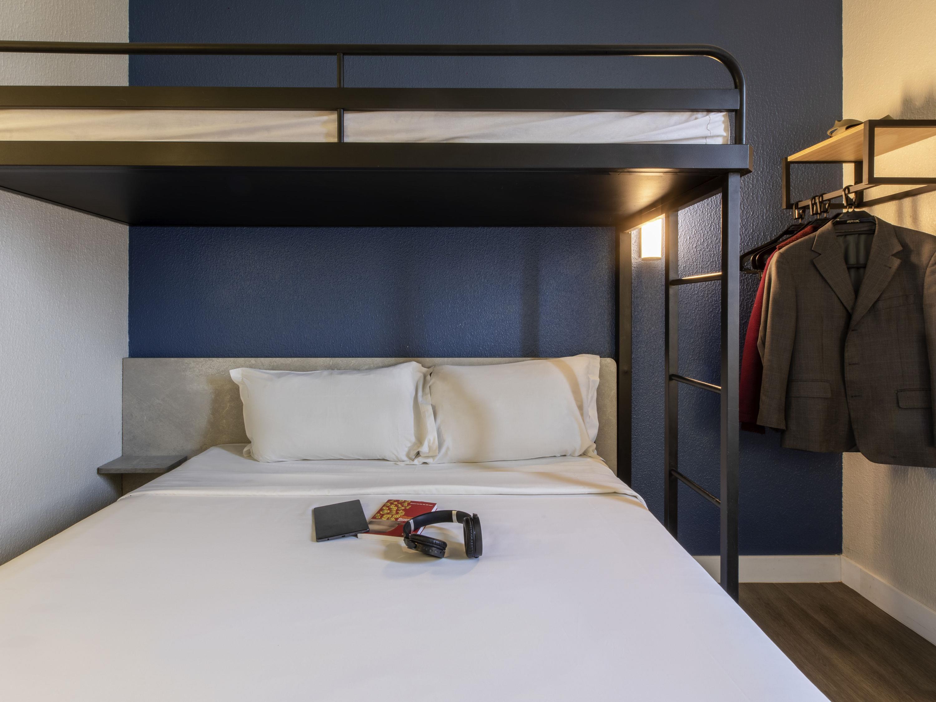 SUPERIOR, TRIPLE, BUNK BED