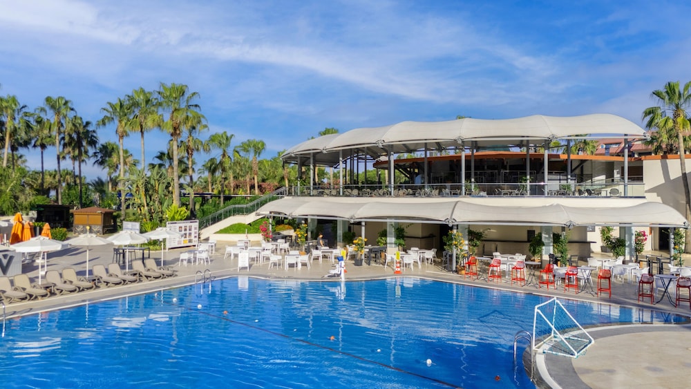 Vonresort Golden Coast 12/79