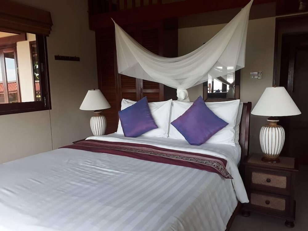 Baan Kantiang See Villa Resort 8/50