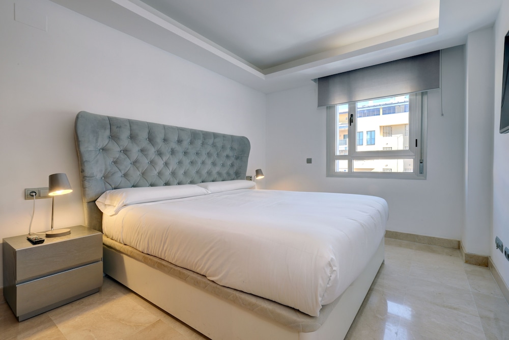 3 Bedrooms, Deluxe, Penthouse, 4 Beds, King Bed, 2 Bathrooms, Annex