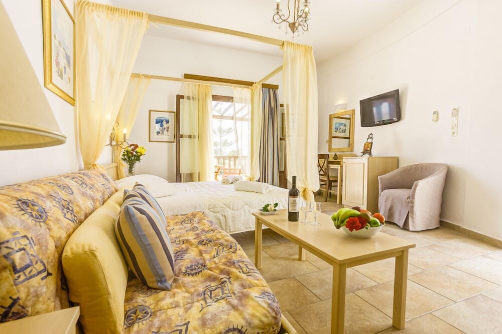 جناح شهر العسل بسرير مزدوج، Mathios Village 10/10