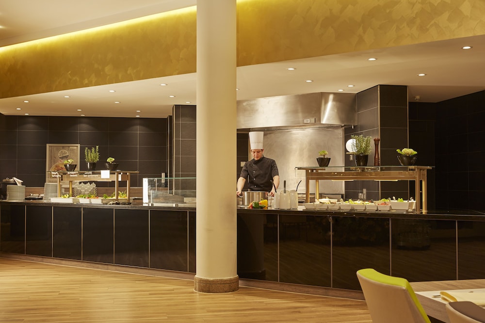 H4 Hotel Hannover Messe Formerly Copthorne Hotel Hannover 44/54