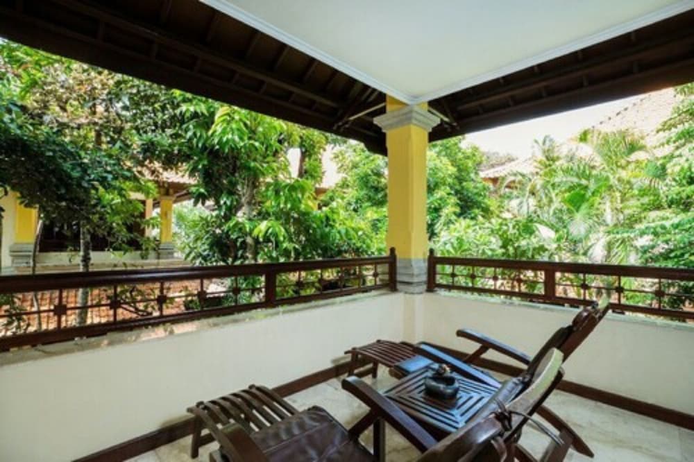 Royal Hotel and Villa Bali 4/48