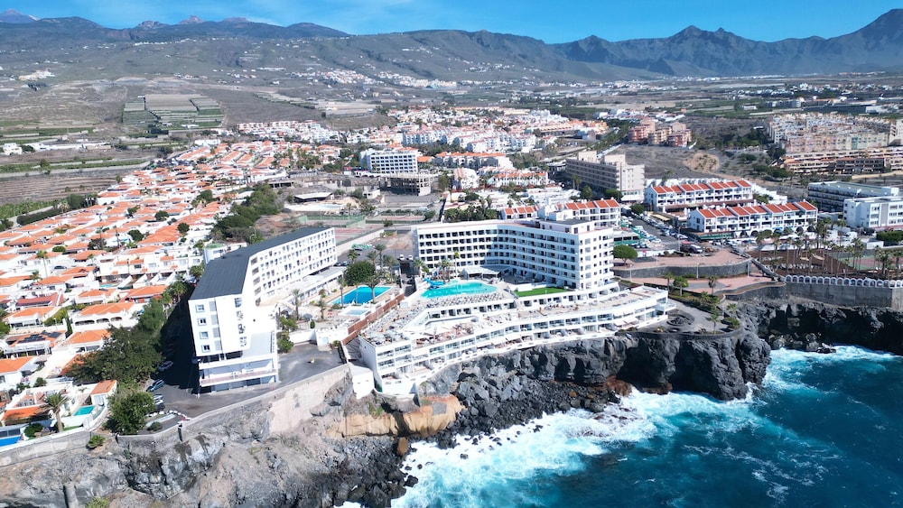 Perla Gris Aparthotel 63/68