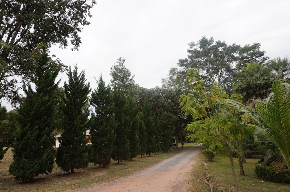 Fahluang Resort 38/50