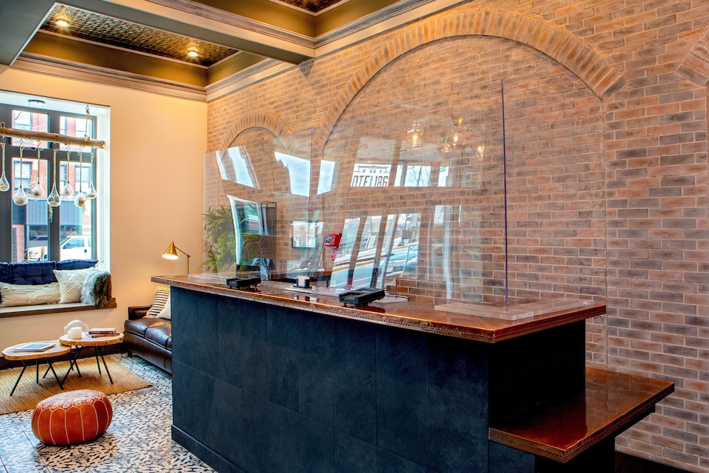 Hotel 1868 4/49