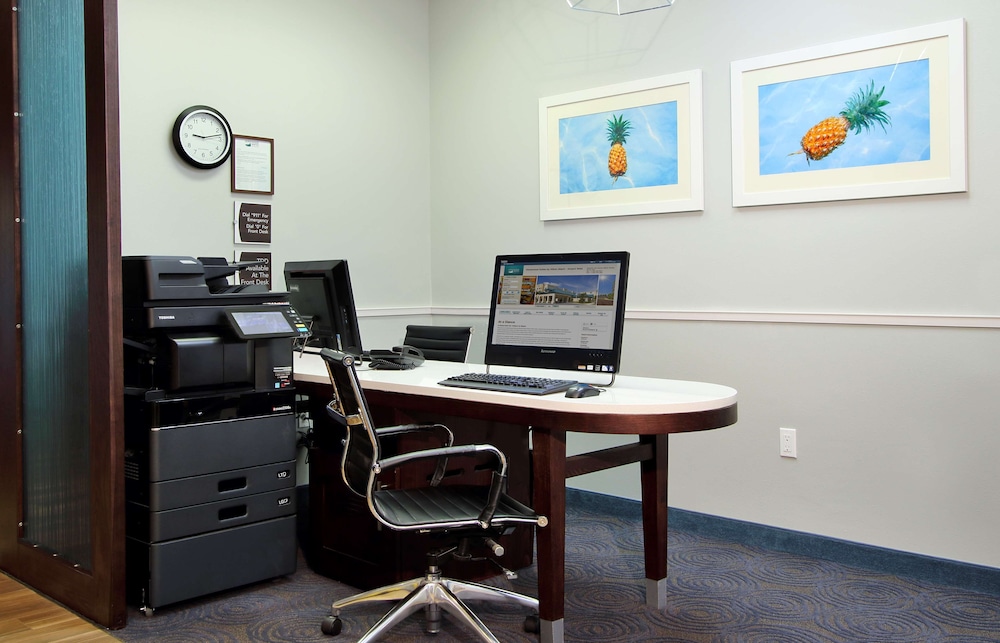 HOMEWOOD SUITES BY HILTON MIAMI - AIRPORT WEST 37/40