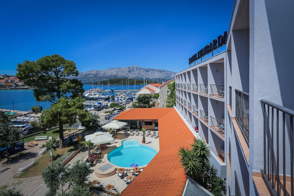 Hotel Lumbarda 62/63