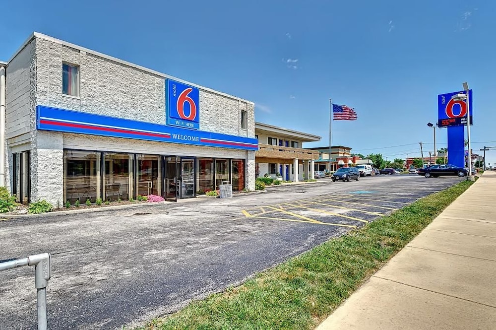 Motel6 Villa Park, IL - Chicago West 53/65