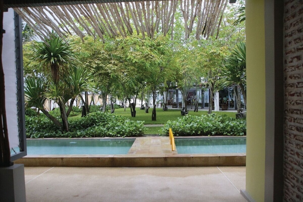 Summer Luxury Beach Resort and Spa 39/71
