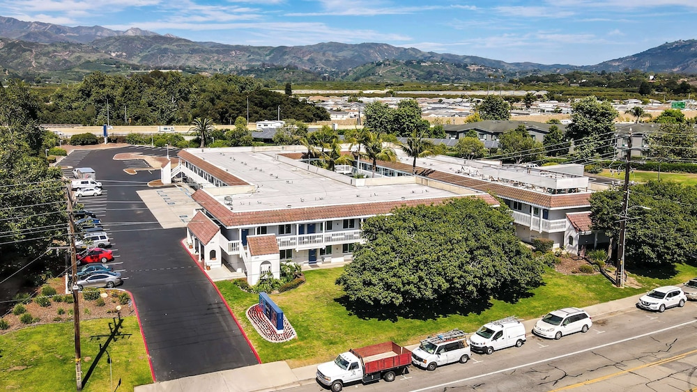 Motel6 Carpinteria CA Santa Barbara South 51/62