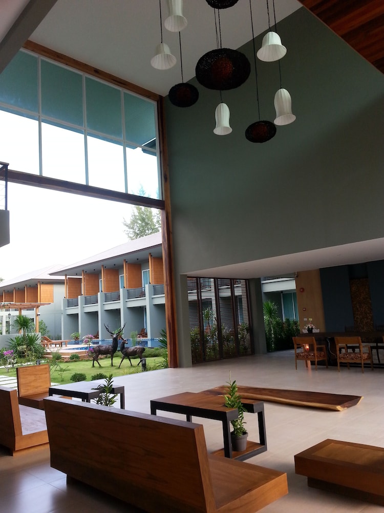 Khaolak Forest Resort 11/62