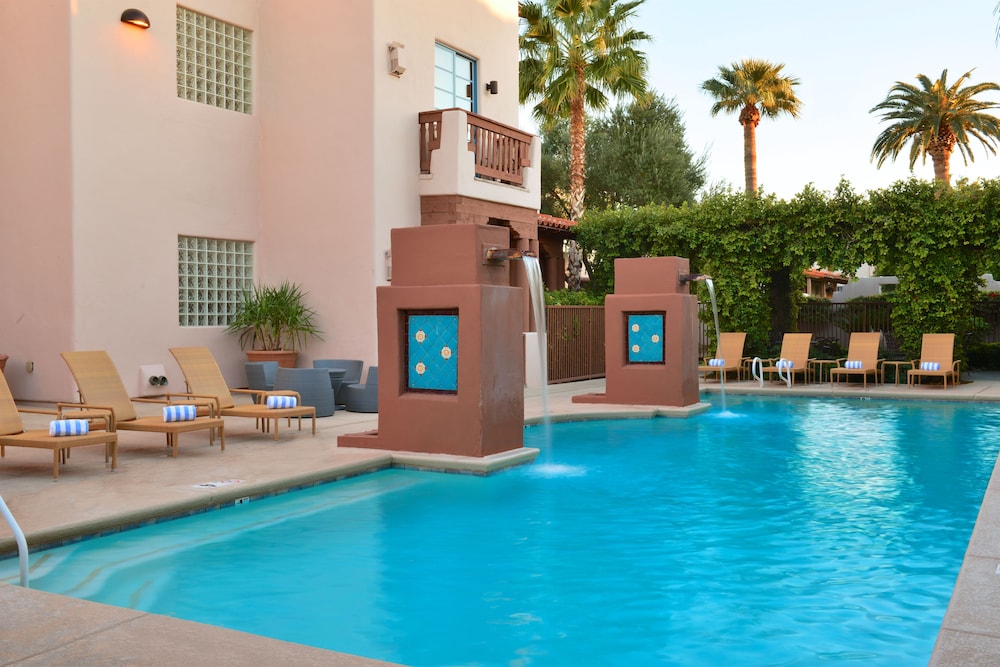 Lodge On The Desert 5/69