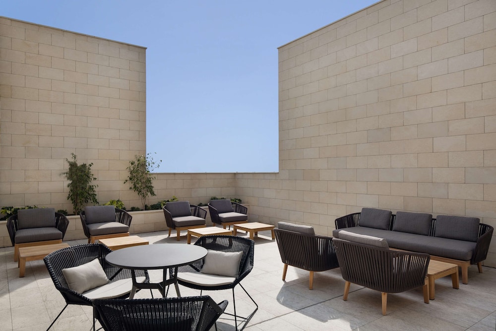 حياة هاوس جدة شارع صاري(Hyatt House Jeddah Sari Street) 43/44