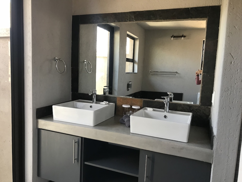 Lindiwe Safari Lodge 57/67