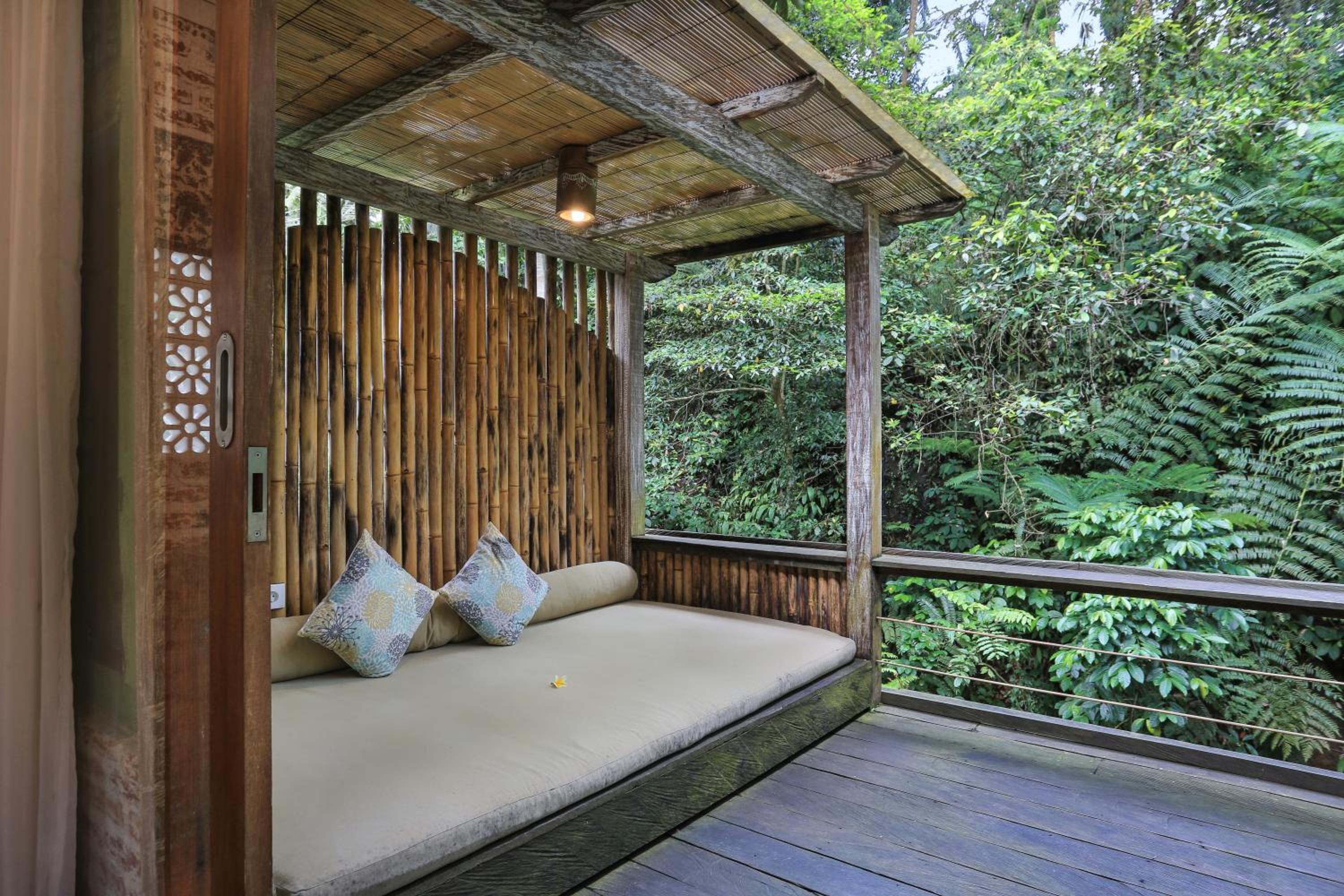 Escape, Wellness, River, Suite, Queen Bed