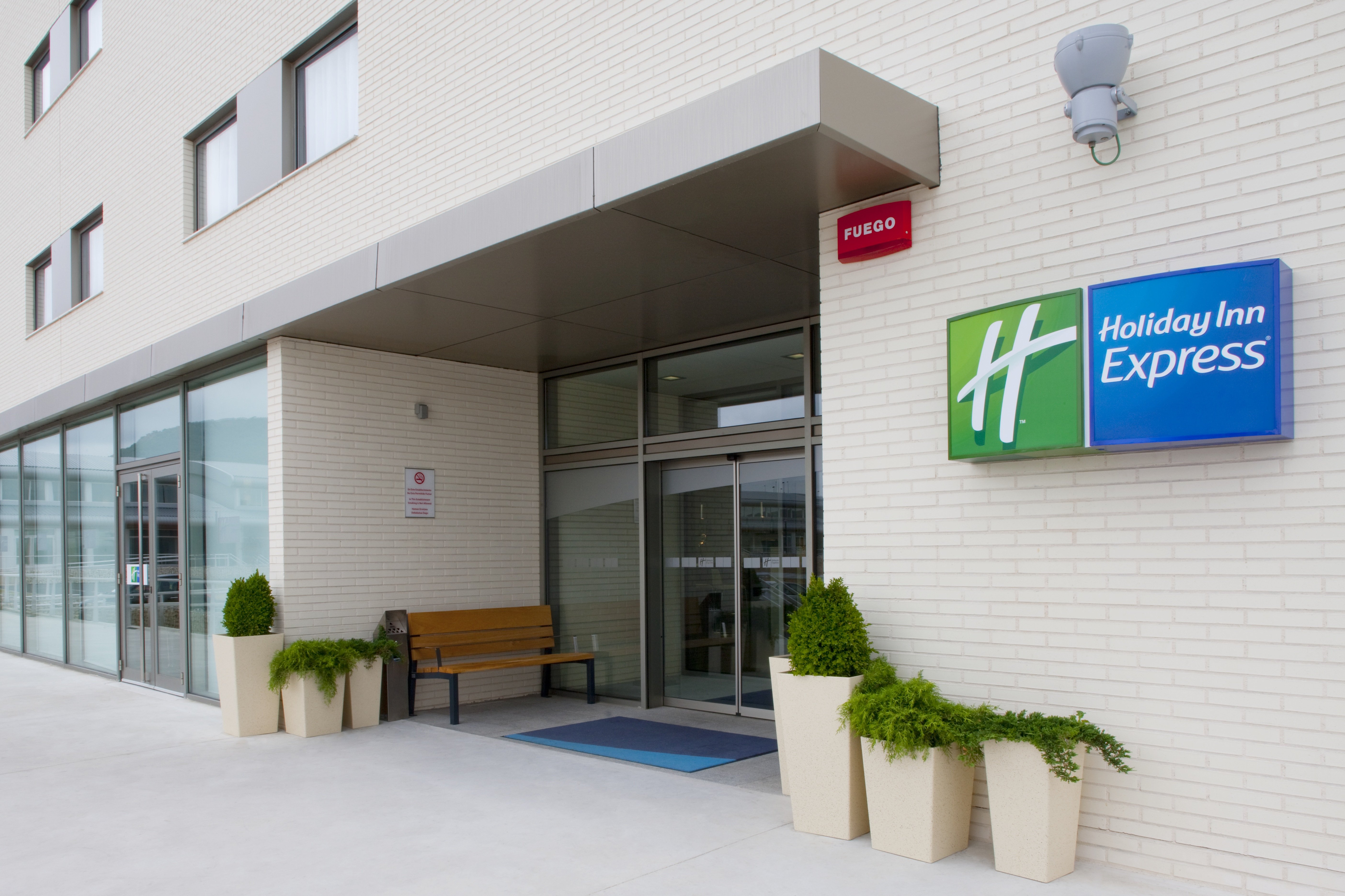 HOLIDAY INN EXPRESS VITORIA 4/43