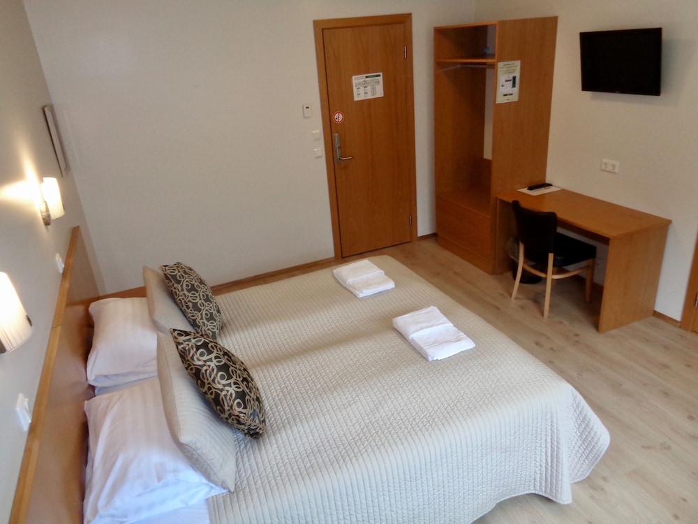 Hali Country Hotel 18/73