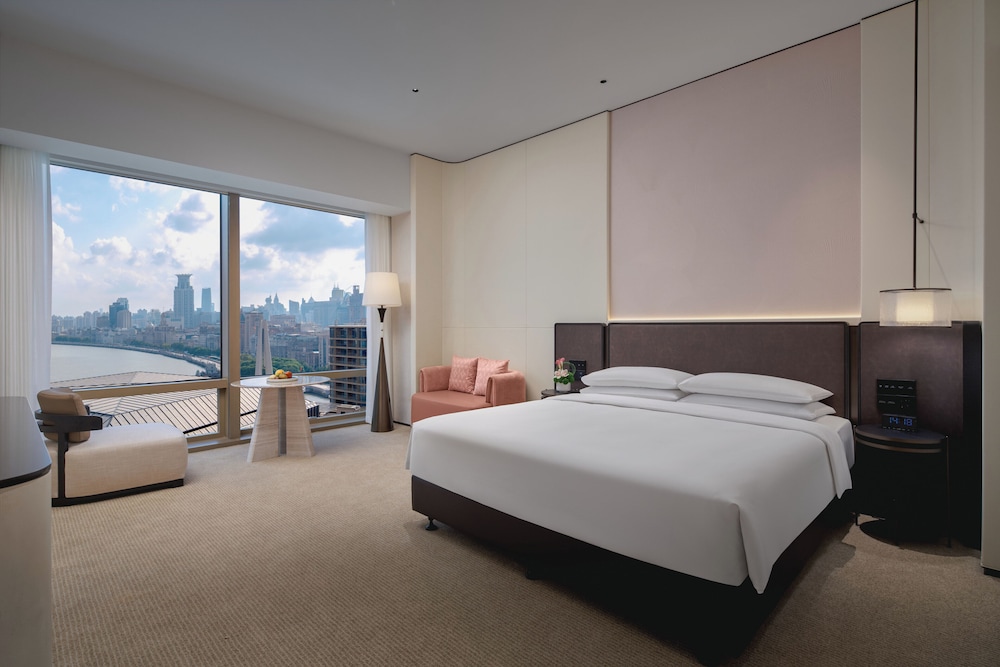Hyatt On the Bund Hotel 17/49