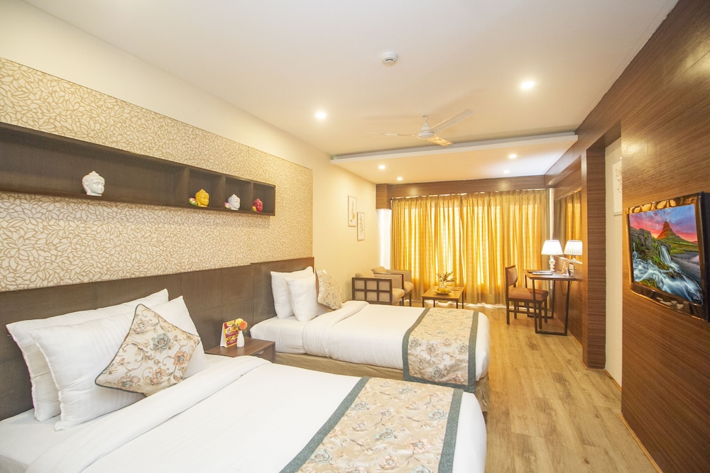 Amritara Surya, Mcleodganj 28/68
