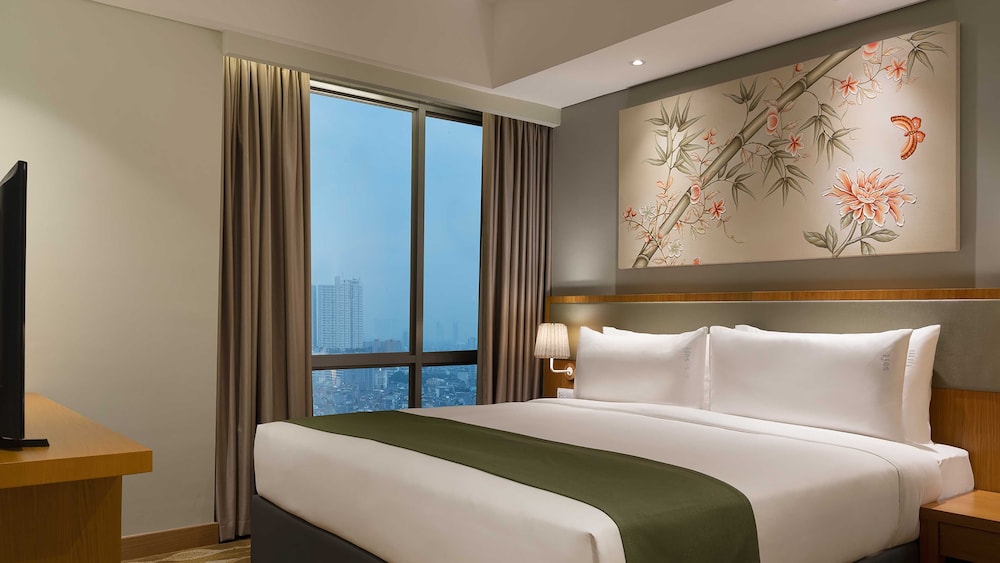 Holiday Inn Hotel Suites Jakarta Gajah Mada 21/77