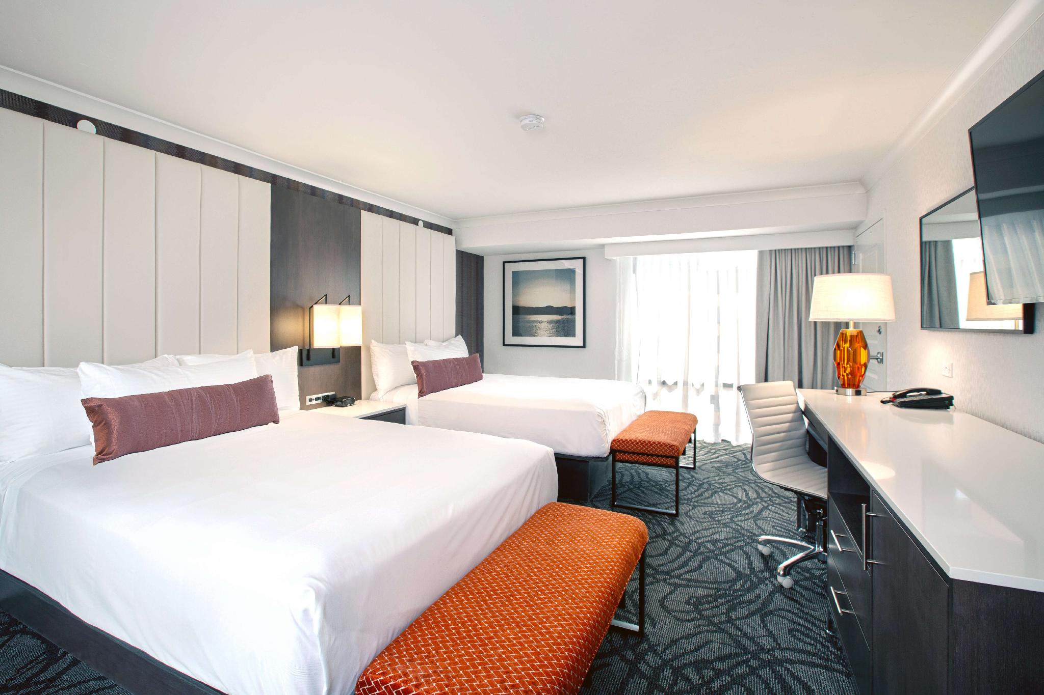 Tower, Aspen, 2 Queen Beds, Mountain View