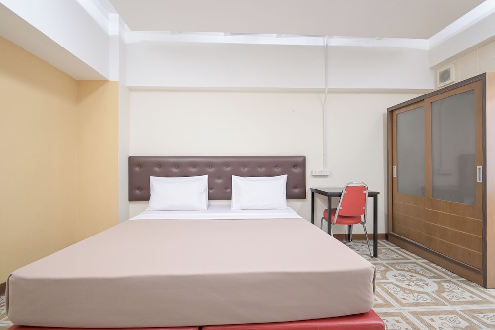 Ac Habitat Bangkok 24/58