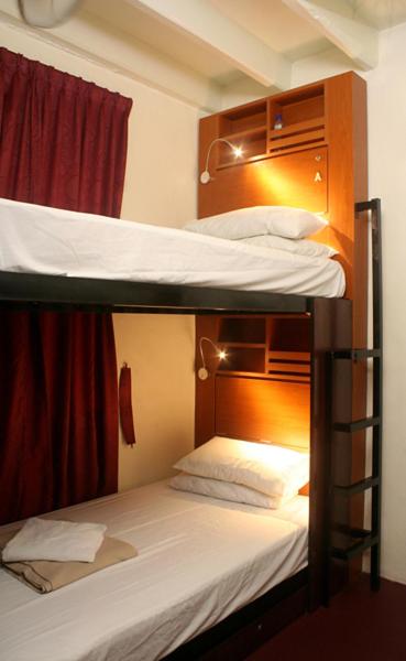 Female Dorm, Female Only