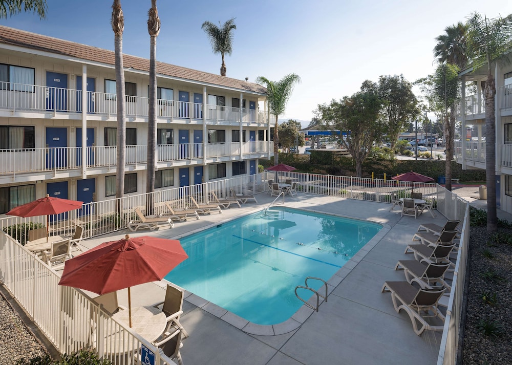 Motel6 Carpinteria, CA - Santa Barbara - North in CARPINTERIA - CA