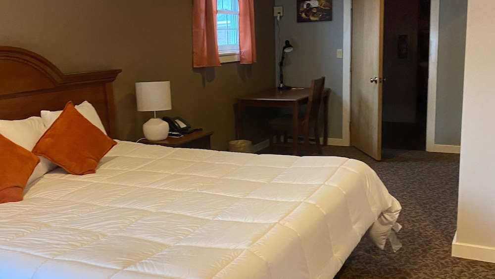 Iveys Motor Lodge Houlton 21/63