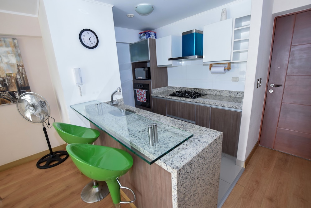 Lux Miraflores Apartments Pardo 50/50