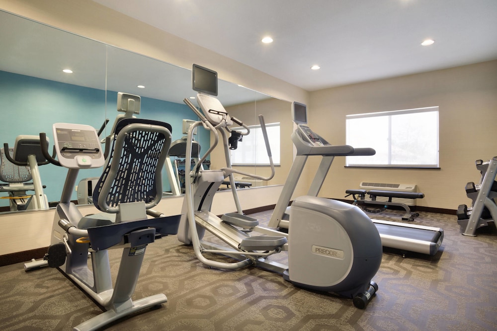 Fairfield Inn & Suites Dallas Plano 16/34