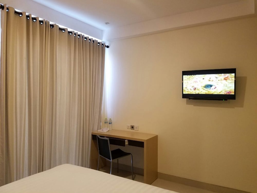 Sumi Hotel Surabaya 4/16