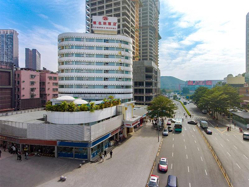 Vienna Hotel (Shenzhen Luohu Port Railway Station) 31/36