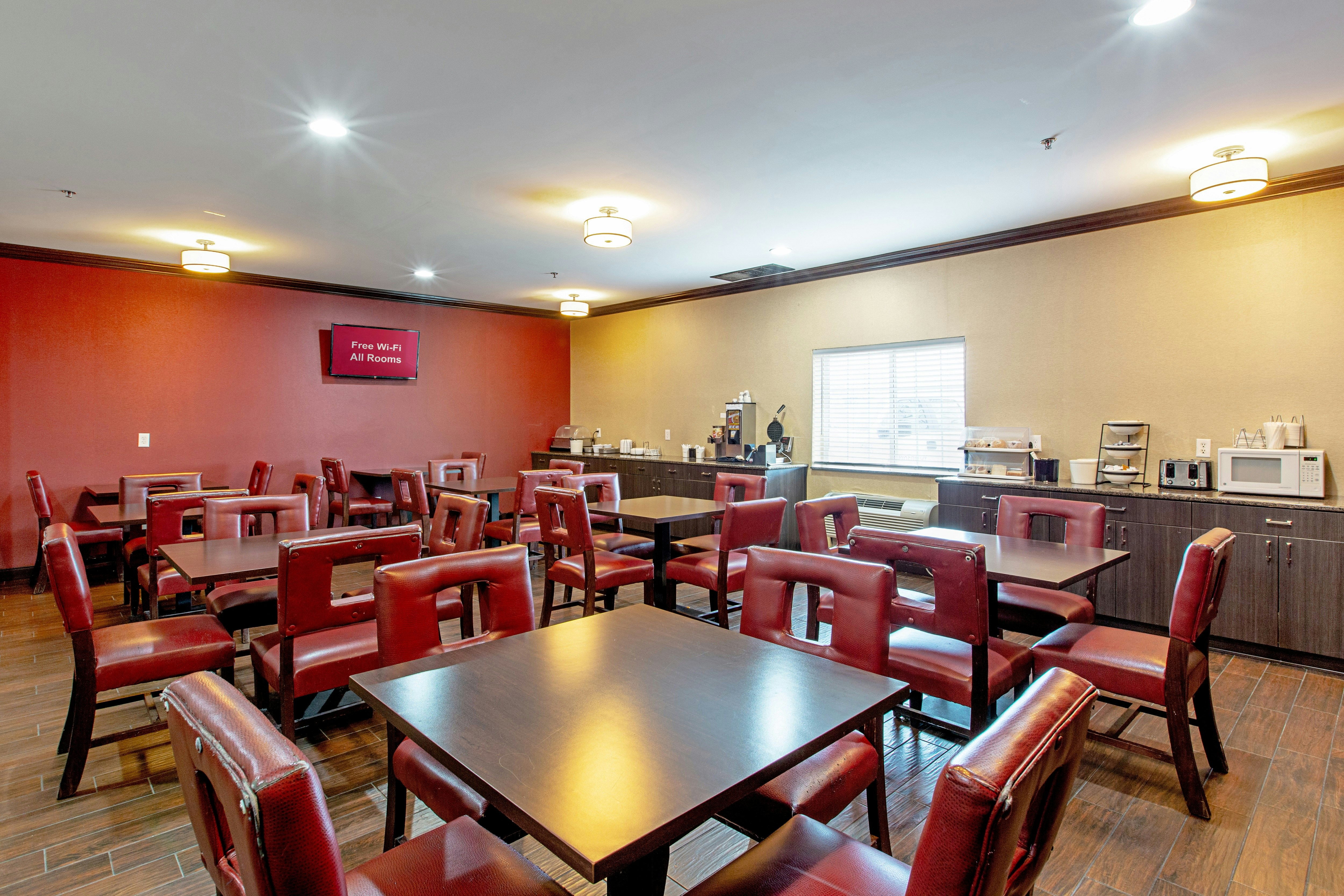 Red Roof Inn & Suites Omaha - Council Bluffs 40/47