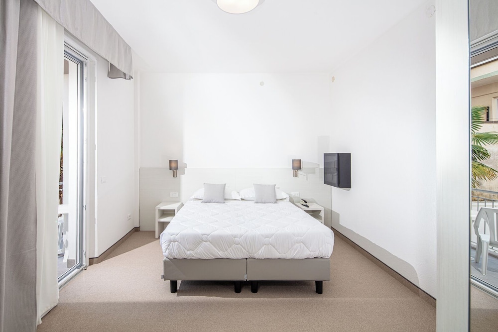 Hotel Centrale 12/50