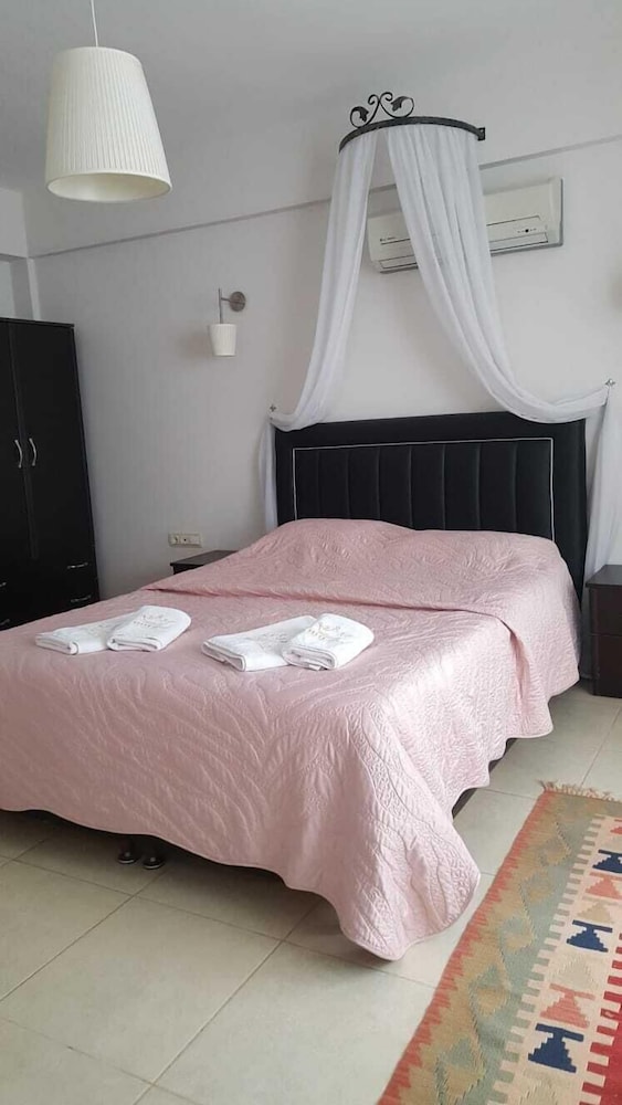 Nano Hotel 11/50