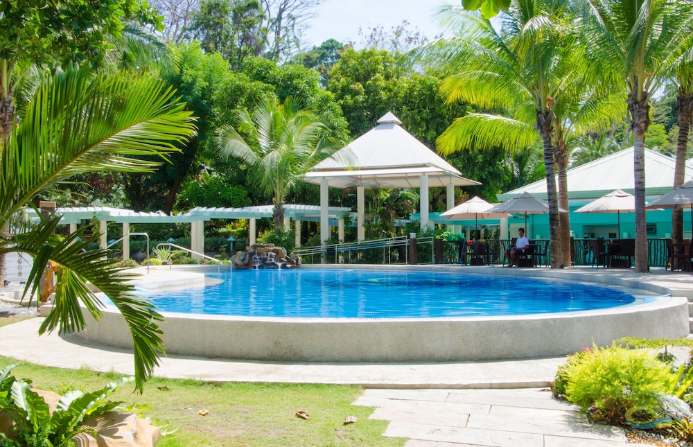 Camayan Beach Resort 20/20